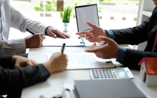 Empresa de asesoramiento jurídico para comunidades en Valencia